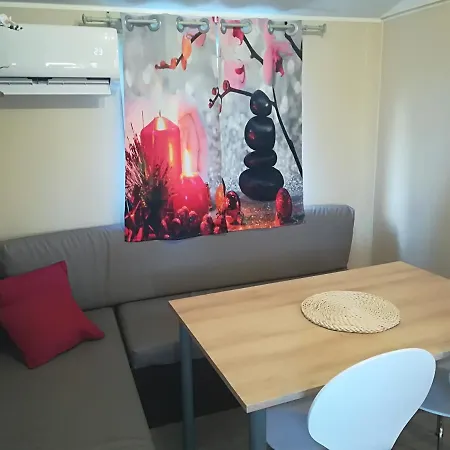 Campingplads Zenitude Saint-Chéron